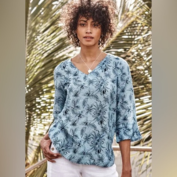 J. Jill Tops - J. Jill Love Linen Palm Print V Neck Top SP